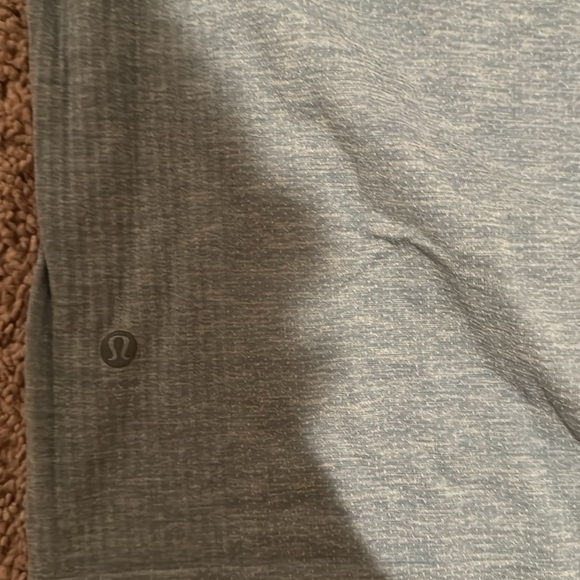 Lululemon t shirt - Picture 4 of 4